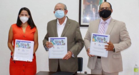 <a href="/comunicacionsocial/morelos-tendra-cuadernillos-de-transparencia-y-proteccion-de-datos-personales-en">Morelos tendrá Cuadernillos de Transparencia y Protección de Datos Personales en Primarias</a>