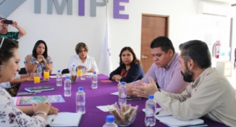 <a href="/comunicacionsocial/trabaja-el-imipe-de-forma-coordinada-con-instituciones-en-materia-de-datos">TRABAJA EL IMIPE DE FORMA COORDINADA CON INSTITUCIONES EN MATERIA DE DATOS PERSONALES</a>