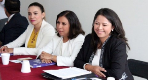<a href="/comunicacionsocial/entrega-la-comisionada-presidenta-del-imipe-xiv-informe-de-actividades-al">Entrega la Comisionada Presidenta del IMIPE XIV Informe de Actividades al Congreso de Morelos</a>